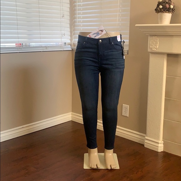 Celebrity Pink Jeans 🚨👖PLUS SIZE - Picture 1 of 12